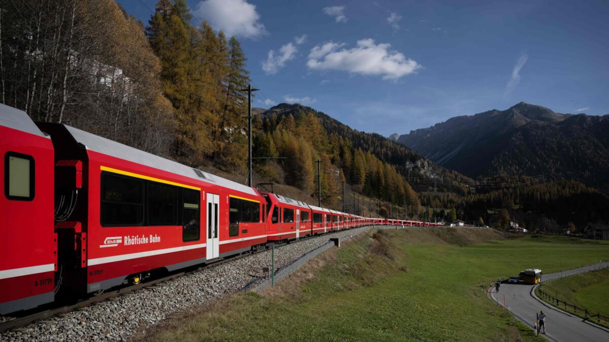 longest passenger train journey in the world